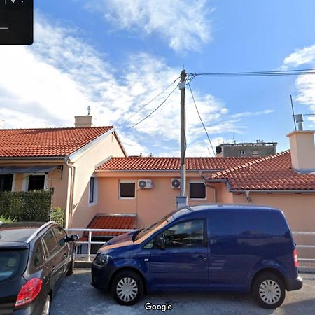 Sweet Studio Apartment Living In Рийека Екстериор снимка